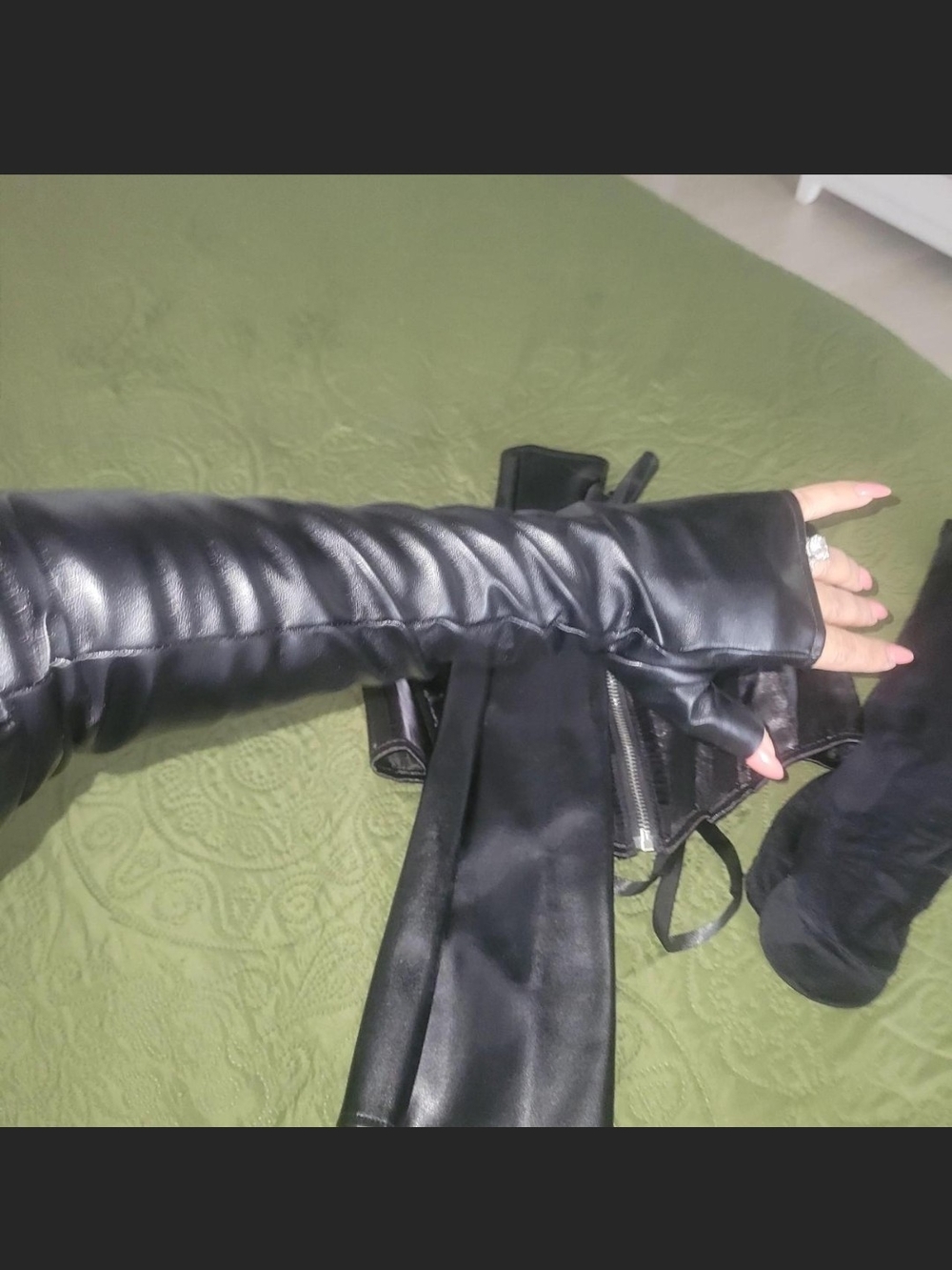 Gothic Set - Picture 7 of 7
